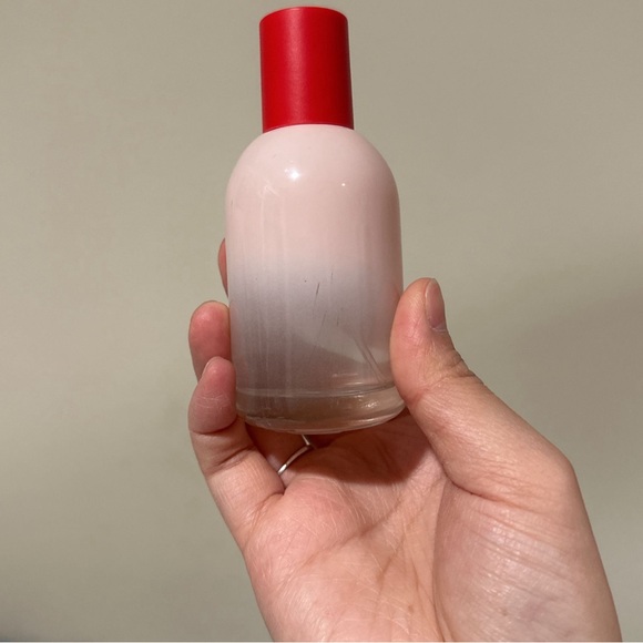 SOLD GLOSSIER You Perfume EDP - Picture 4 of 5